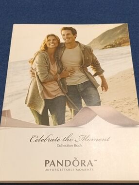 Pandora Vintage 2010-2011 New Catalog Rare